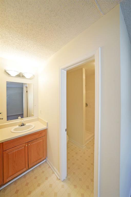 Northlake Manor - Residential