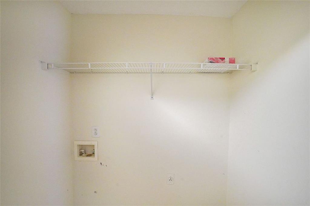 Northlake Manor - Residential