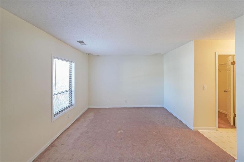 Northlake Manor - Residential