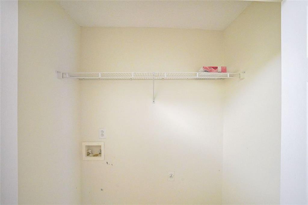 Northlake Manor - Residential