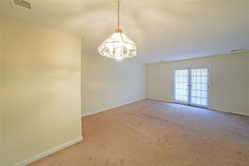 Northlake Manor - Residential