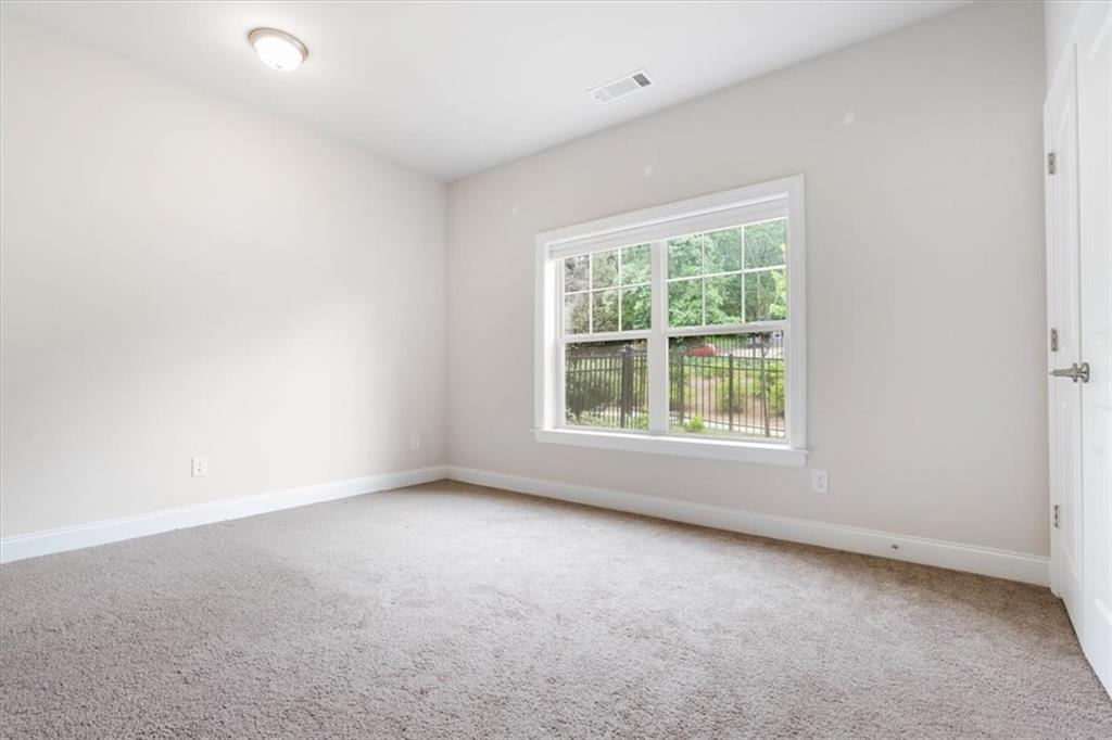 2560 Clairebrooke Bend