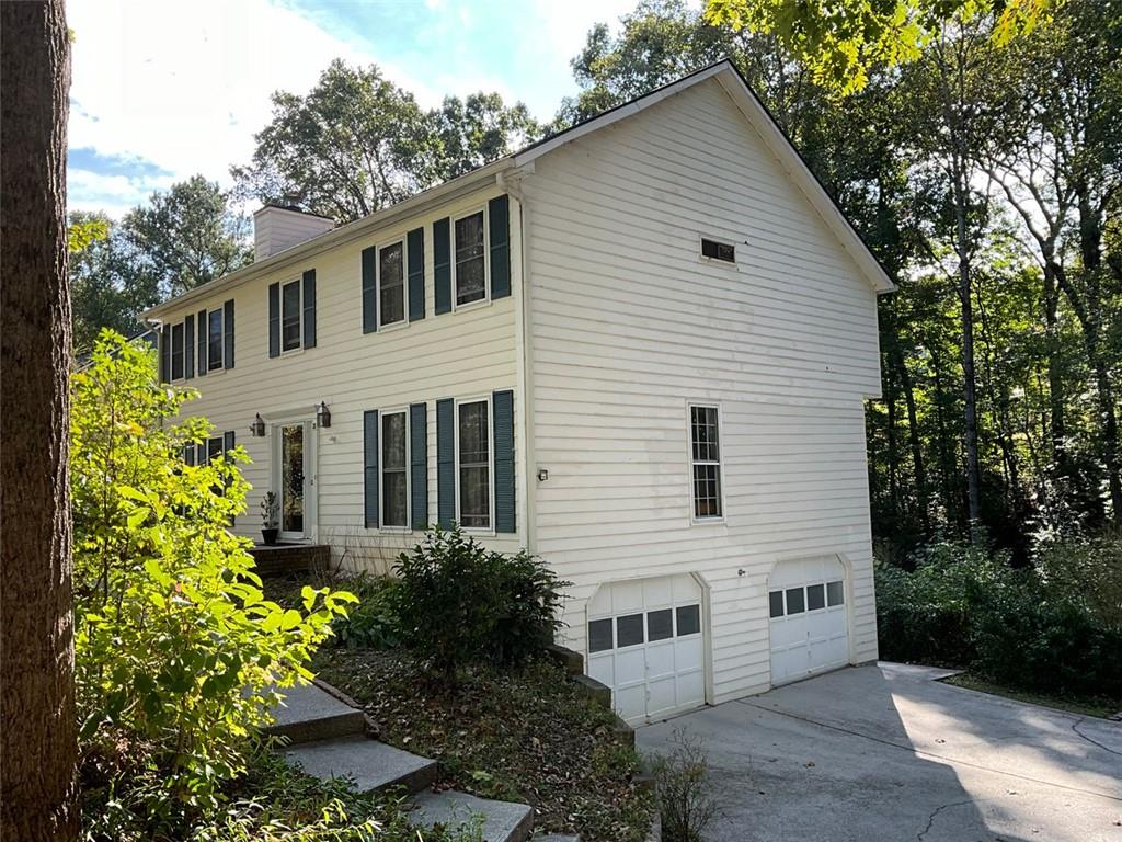 26 FLINT RIDGE Drive SE