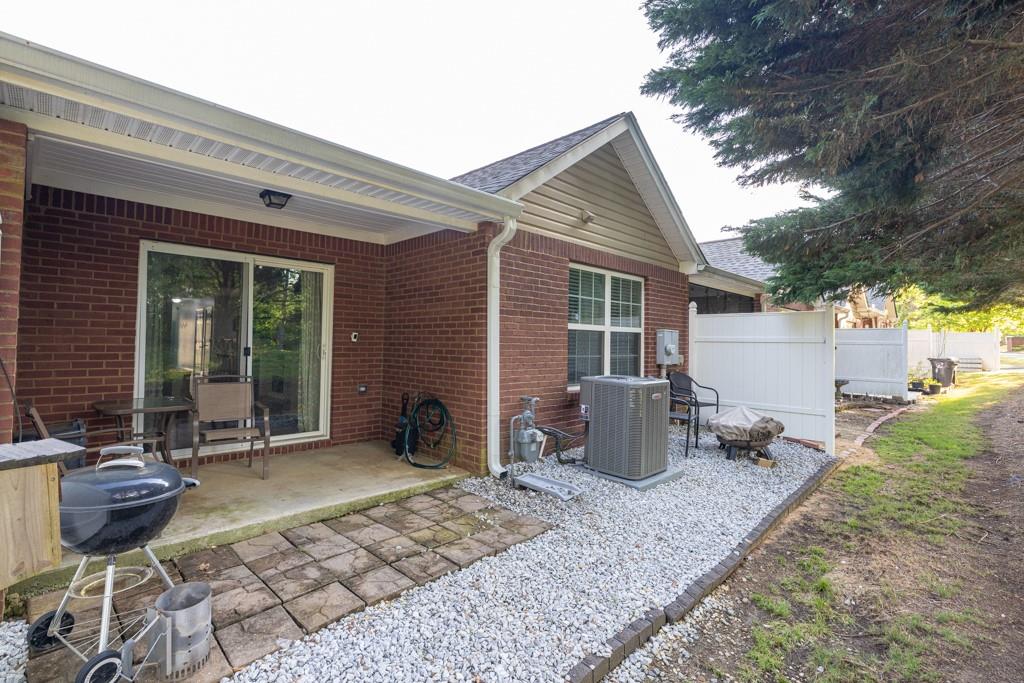 233 Tara Commons Walk, Loganville, Georgia image 46