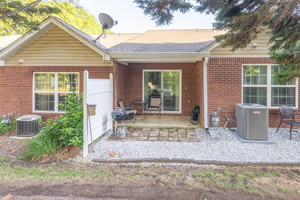 233 Tara Commons Walk, Loganville, Georgia image 43