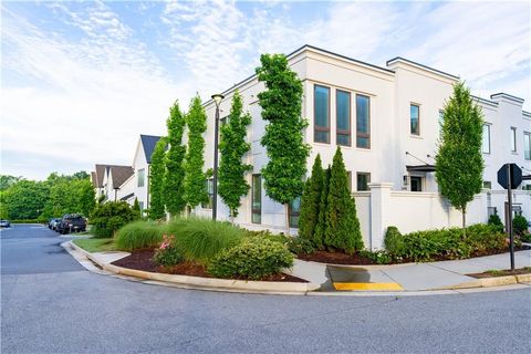 Townhouse For Sale - 6405 Halcyon Way<br/> Alpharetta, GA 30005