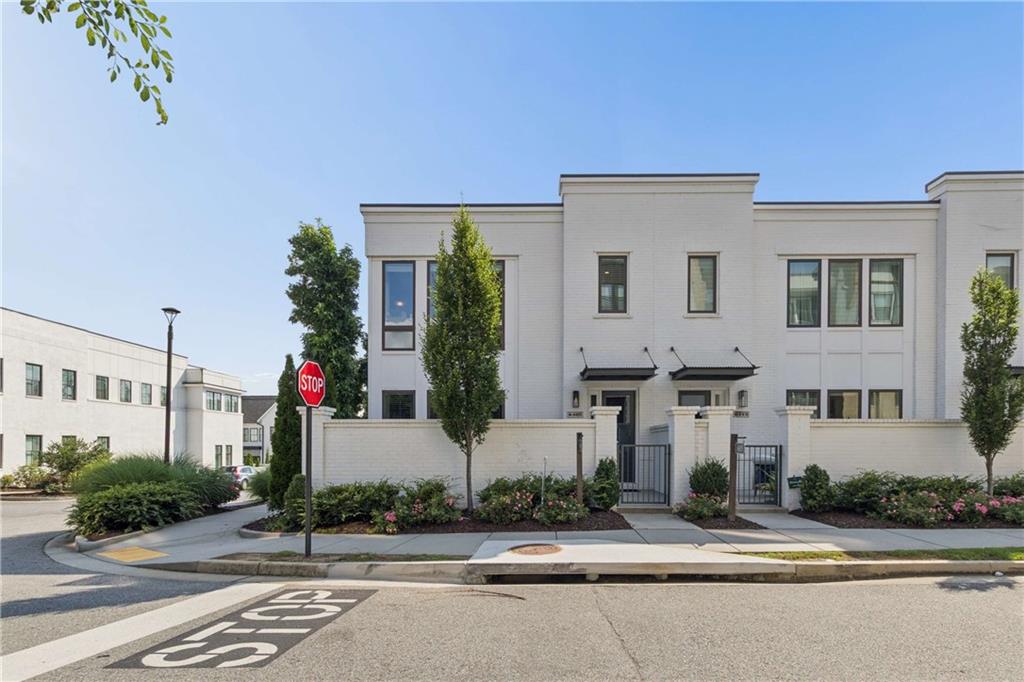 6405 Halcyon Way