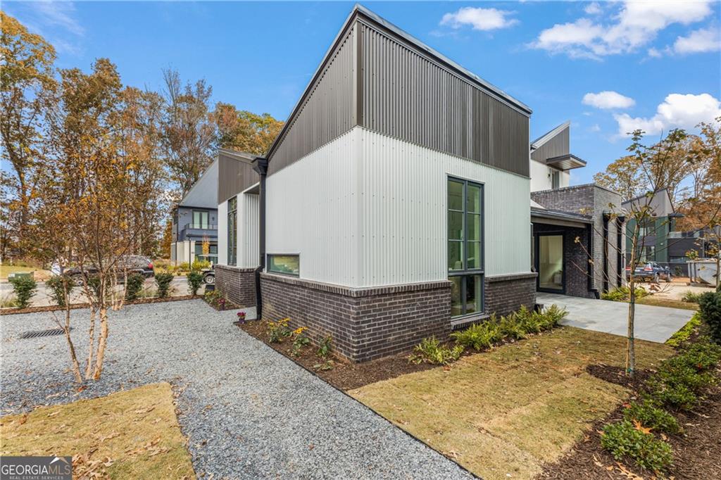 360 2nd Street