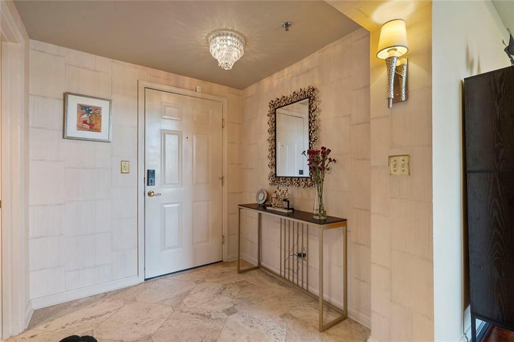 3636 Habersham Road NW 2404