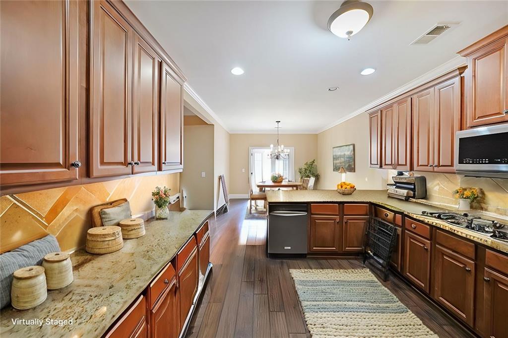 970 Prance Drive, Kennesaw, Georgia image 5