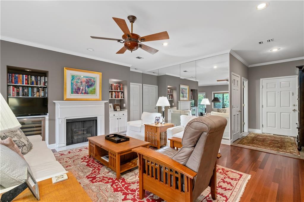 3071 Lenox Road NE 19