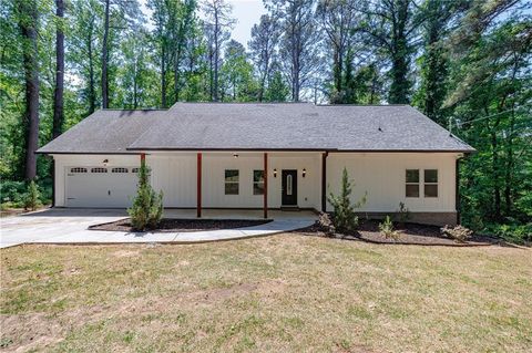 4299 Stonewall Tell Road Atlanta GA 30349