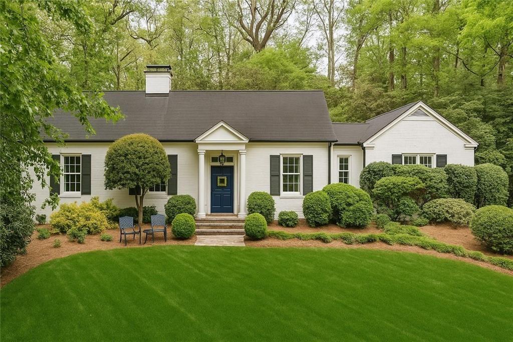 221 Robin Hood Road NE