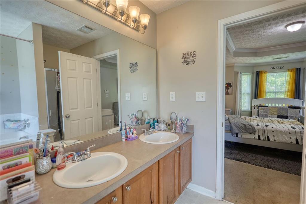 2000 Redwood Trace, Ellenwood, Georgia image 21
