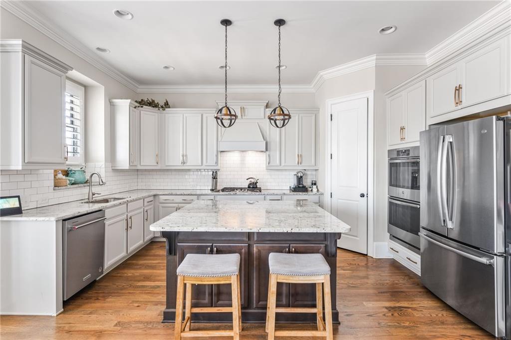 Ellis - Residential Lease