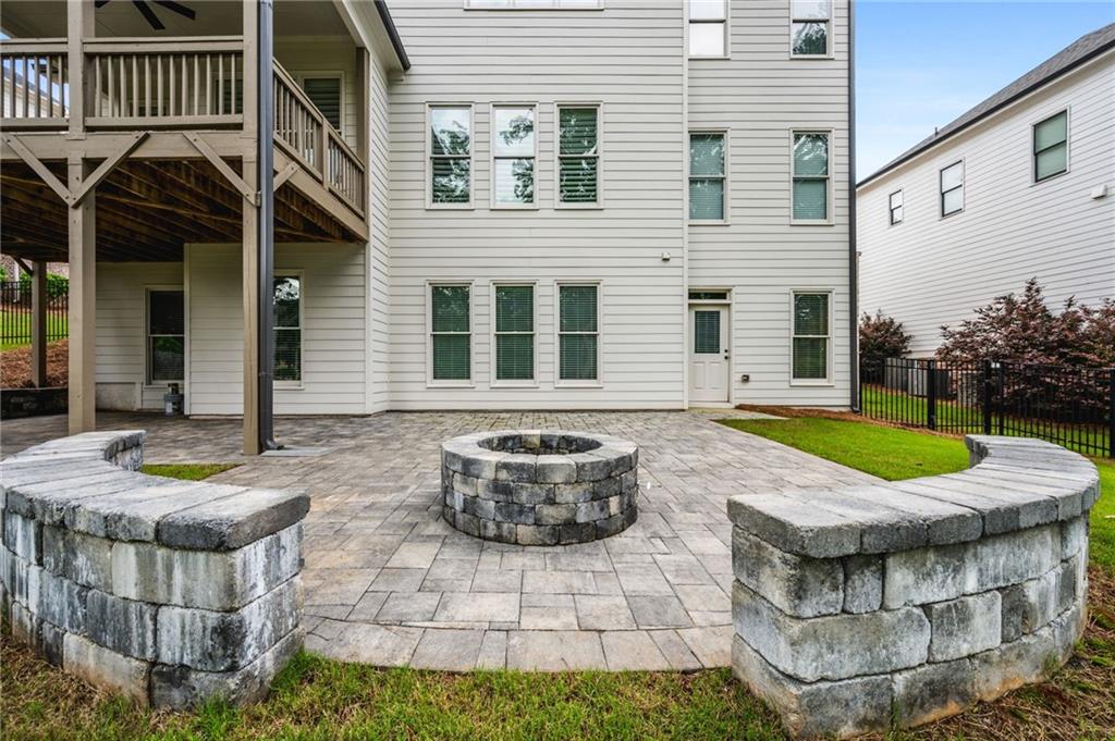 Ellis - Residential Lease