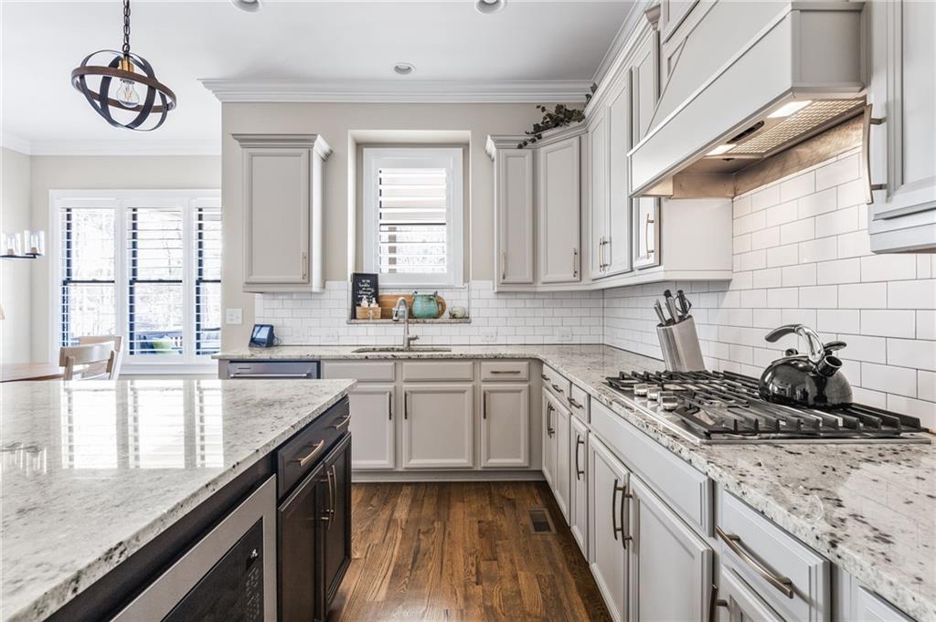 Ellis - Residential Lease