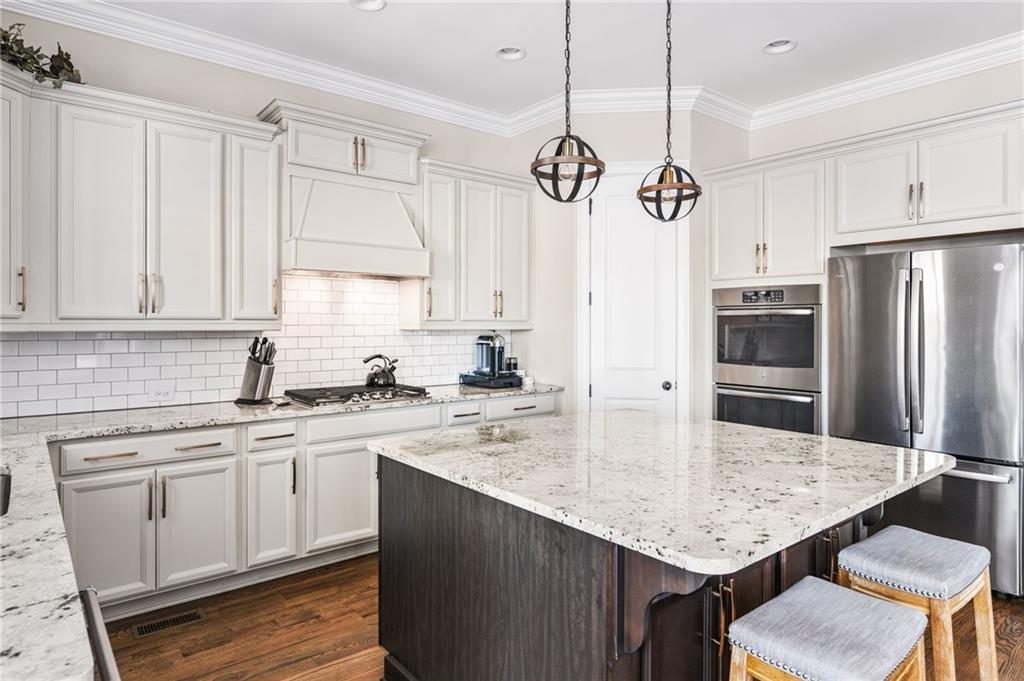 Ellis - Residential Lease