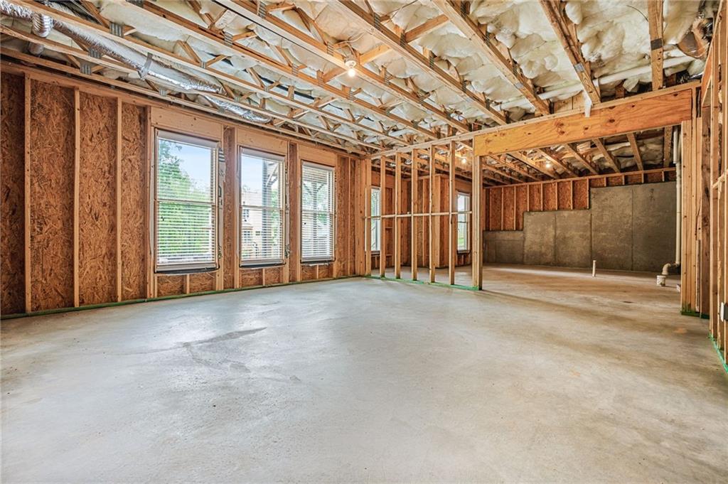 Ellis - Residential Lease