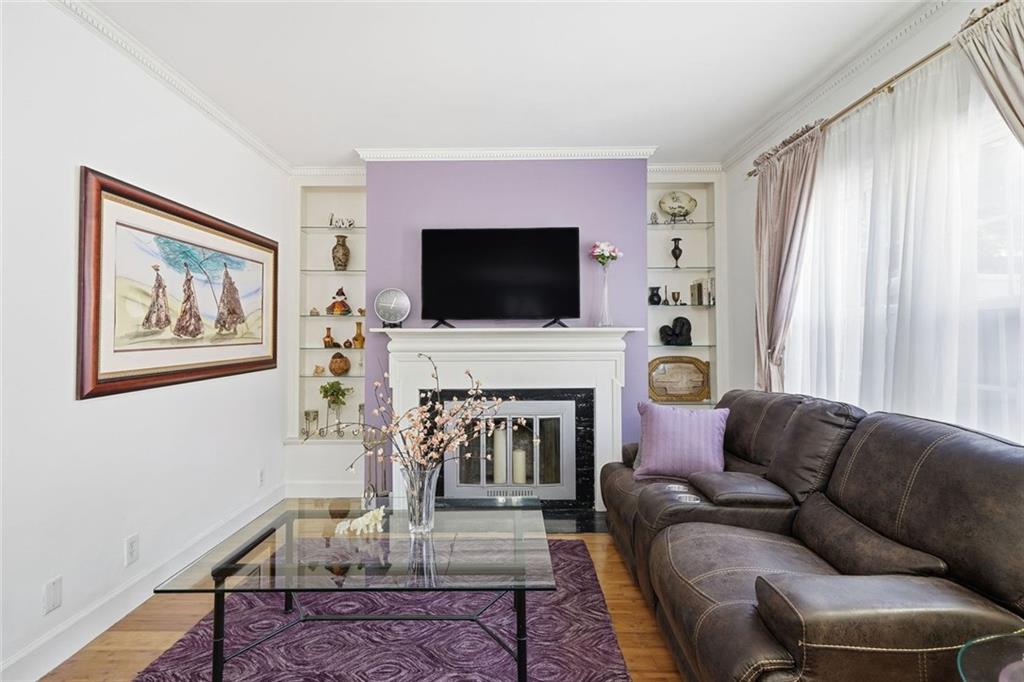 YORK PLACE - Residential