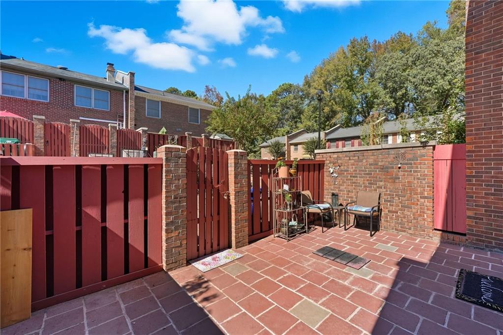YORK PLACE - Residential