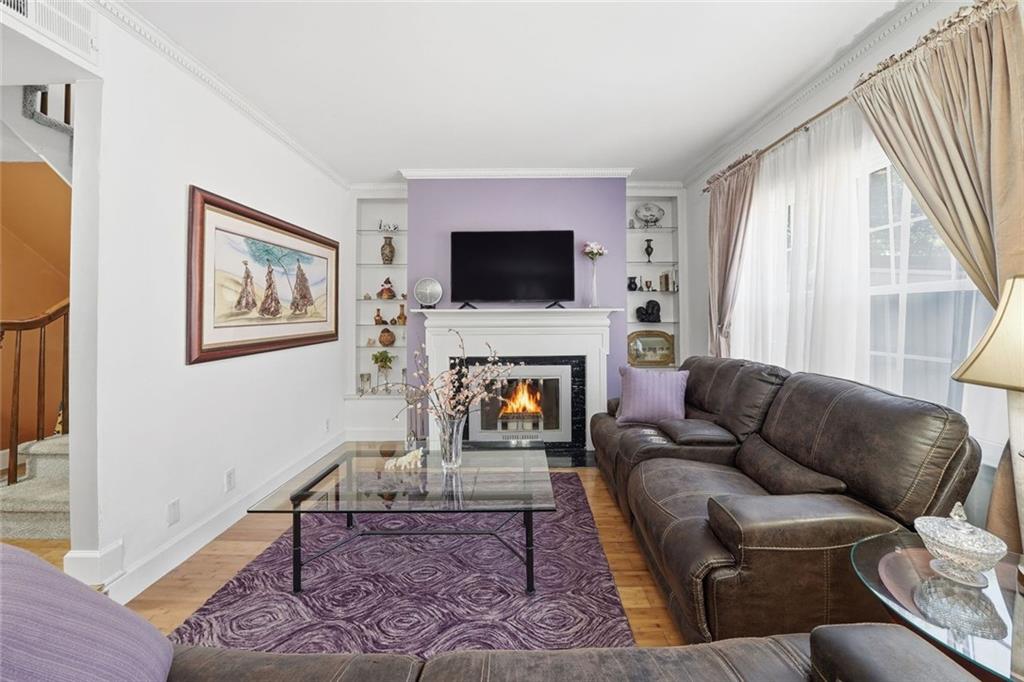 YORK PLACE - Residential