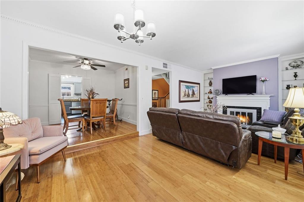 YORK PLACE - Residential