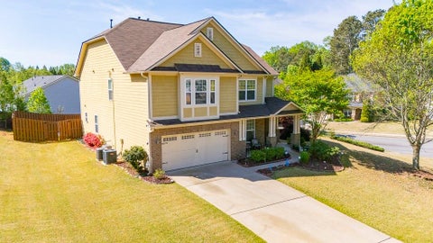 Homes For Sale - 300 Hampton Place<br/> Canton, GA 30115