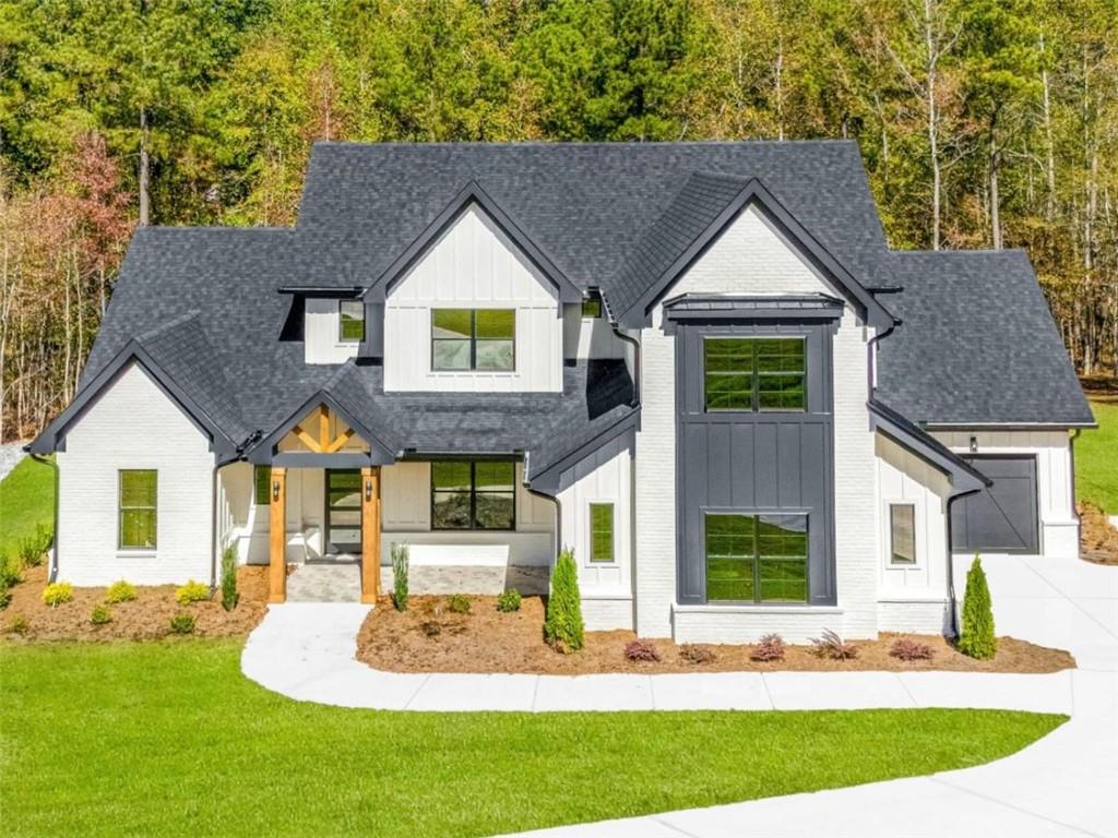 121 Forest Berry Court