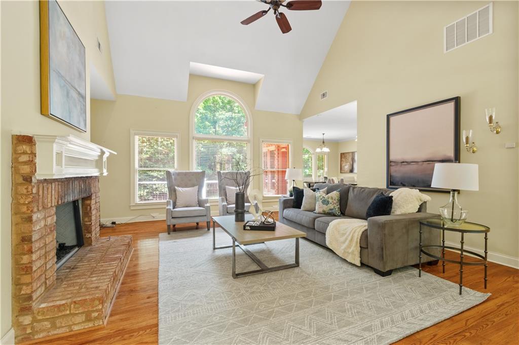 251 Bearslide Hollow