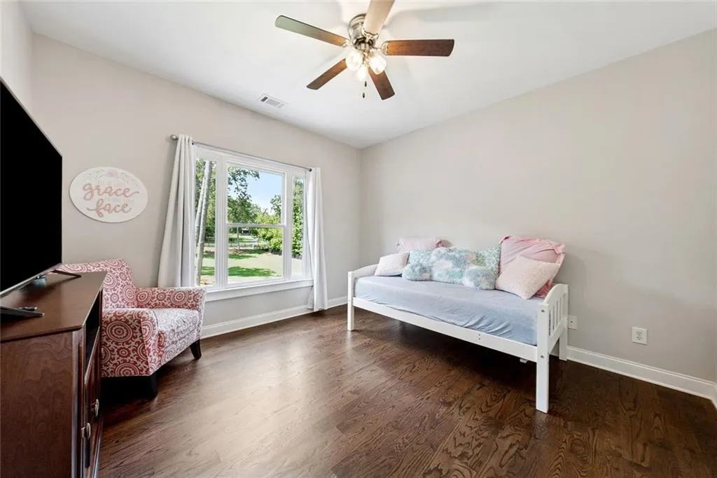 Canton, Georgia 30115, United States, 7 Bedrooms Bedrooms, ,5 BathroomsBathrooms,Residential,Active,167250