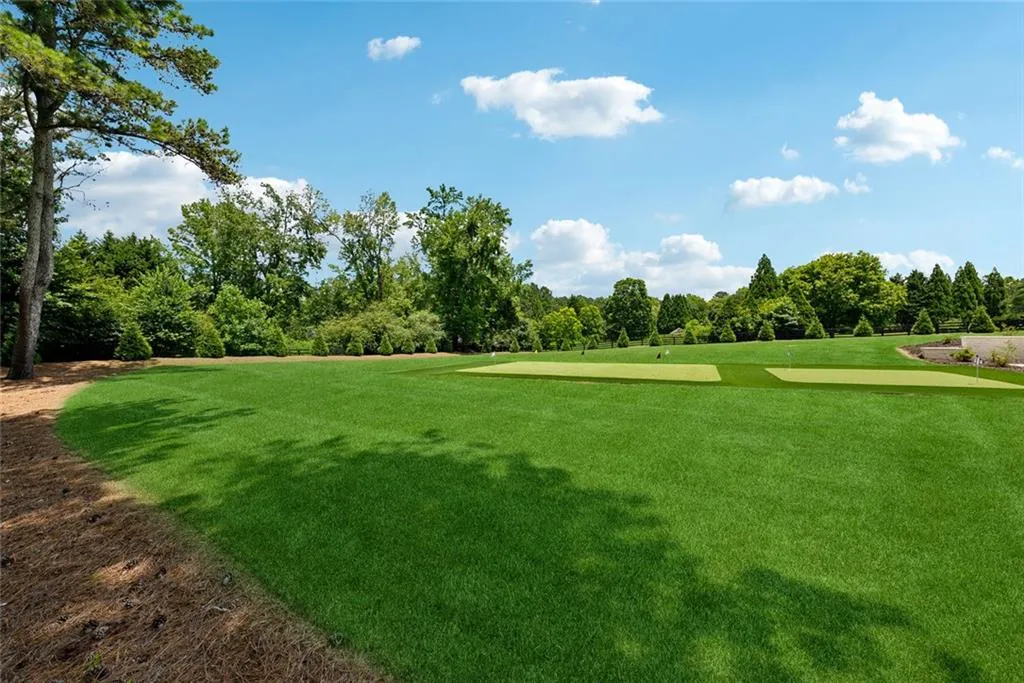 Canton, Georgia 30115, United States, 7 Bedrooms Bedrooms, ,5 BathroomsBathrooms,Residential,Active,167250