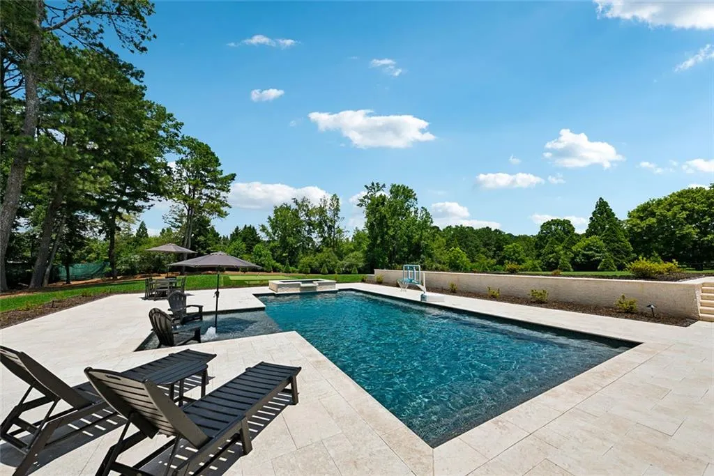 Canton, Georgia 30115, United States, 7 Bedrooms Bedrooms, ,5 BathroomsBathrooms,Residential,Active,167250