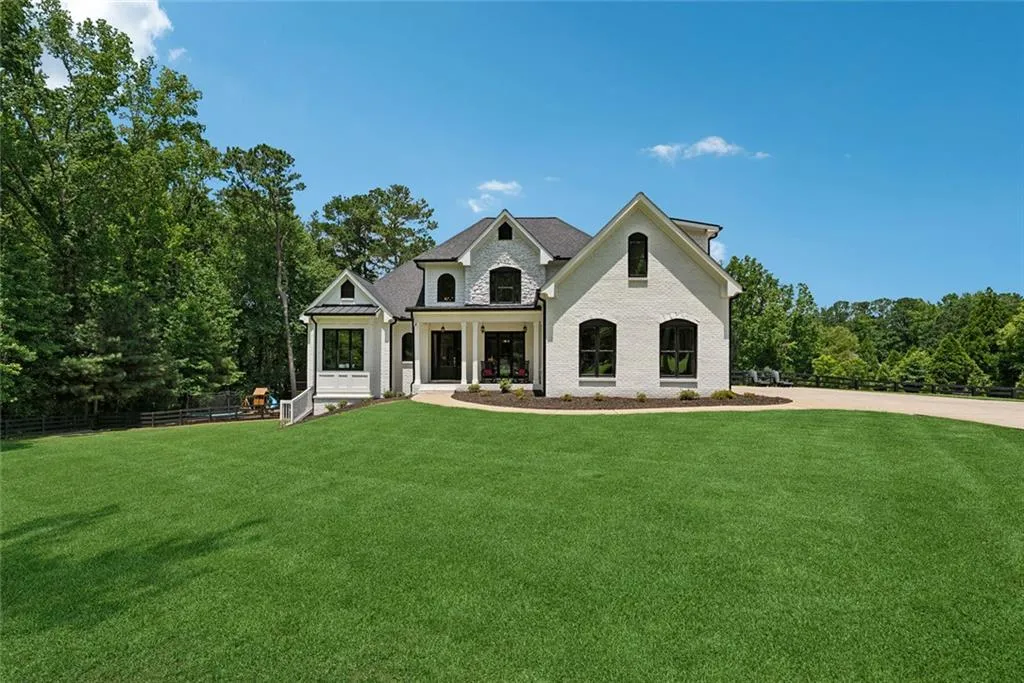 Canton, Georgia 30115, United States, 7 Bedrooms Bedrooms, ,5 BathroomsBathrooms,Residential,Active,167250