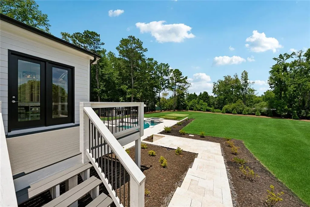 Canton, Georgia 30115, United States, 7 Bedrooms Bedrooms, ,5 BathroomsBathrooms,Residential,Active,167250