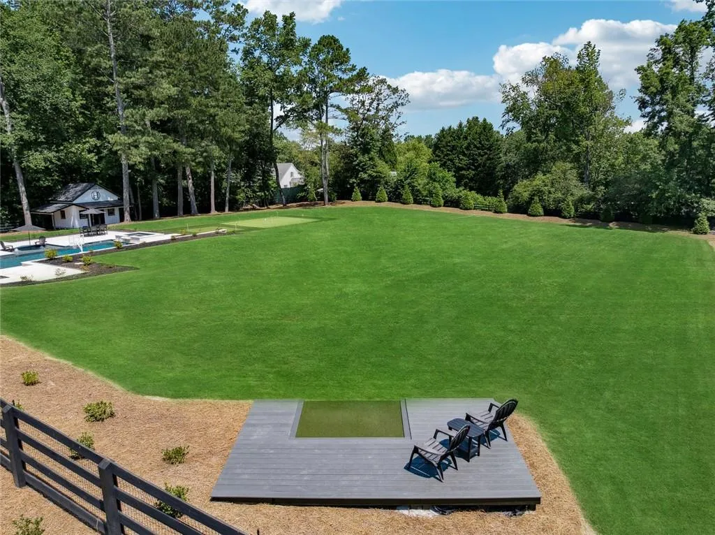 Canton, Georgia 30115, United States, 7 Bedrooms Bedrooms, ,5 BathroomsBathrooms,Residential,Active,167250