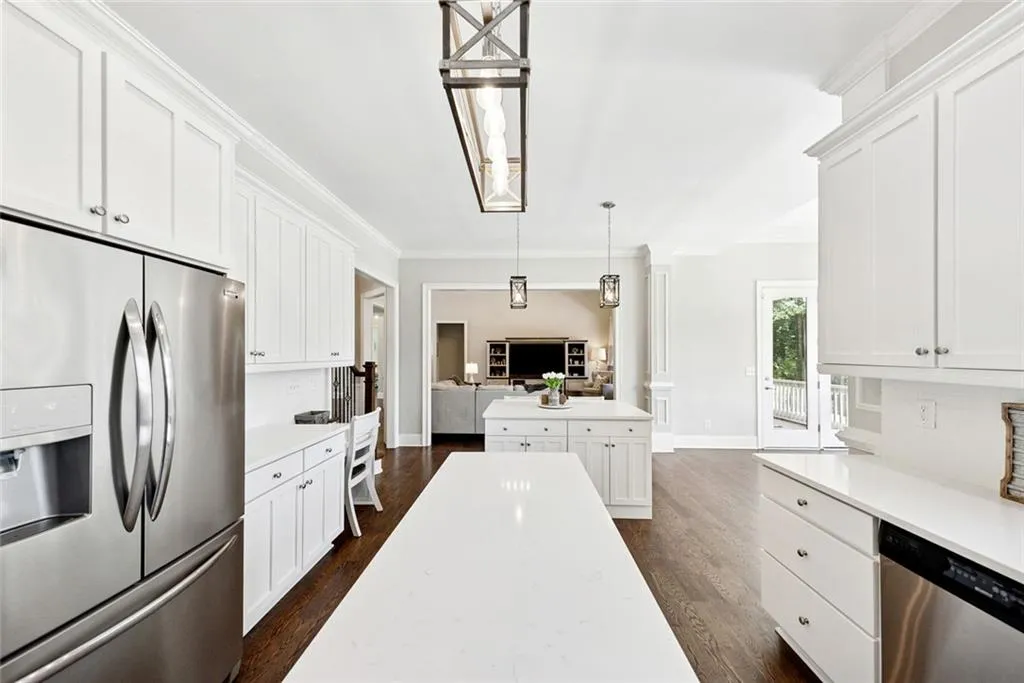 Canton, Georgia 30115, United States, 7 Bedrooms Bedrooms, ,5 BathroomsBathrooms,Residential,Active,167250