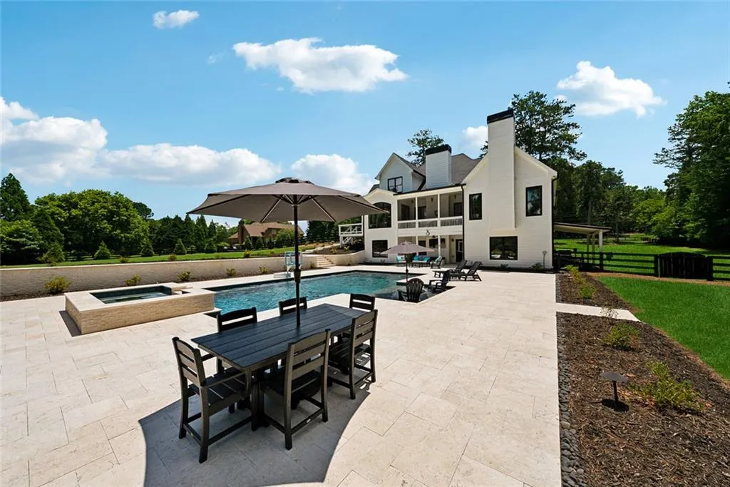 Canton, Georgia 30115, United States, 7 Bedrooms Bedrooms, ,5 BathroomsBathrooms,Residential,Active,167250