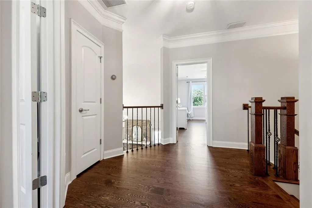 Canton, Georgia 30115, United States, 7 Bedrooms Bedrooms, ,5 BathroomsBathrooms,Residential,Active,167250