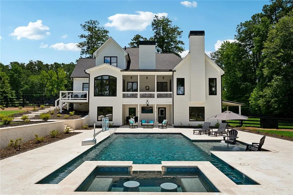 Canton, Georgia 30115, United States, 7 Bedrooms Bedrooms, ,5 BathroomsBathrooms,Residential,Active,167250