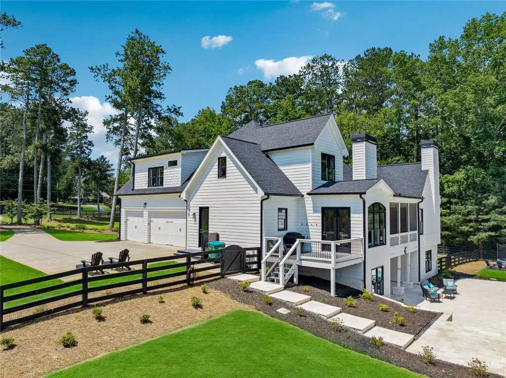 Canton, Georgia 30115, United States, 7 Bedrooms Bedrooms, ,5 BathroomsBathrooms,Residential,Active,167250