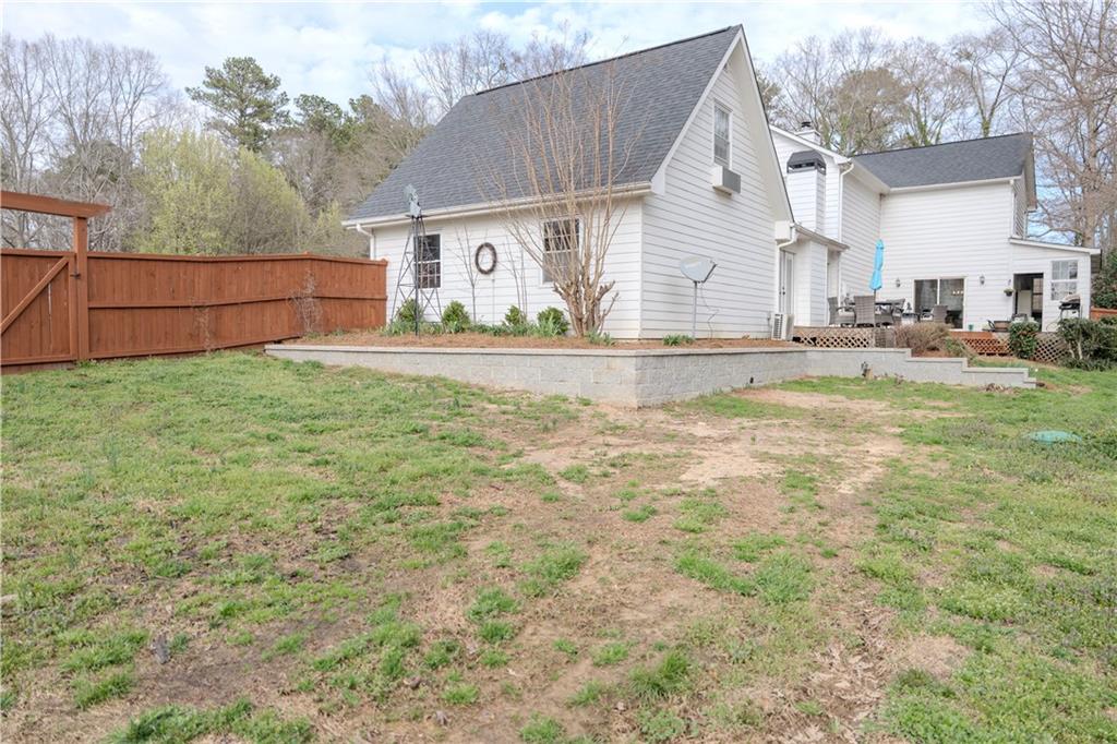 762 Thompson Lane, Loganville, Georgia image 5