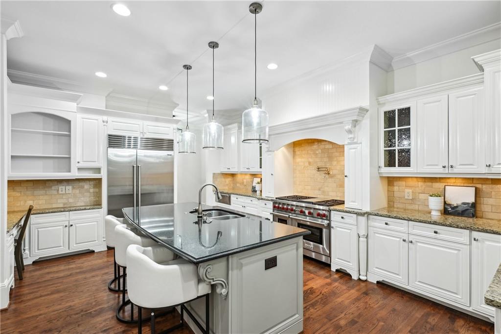 385 Laurel Chase Court