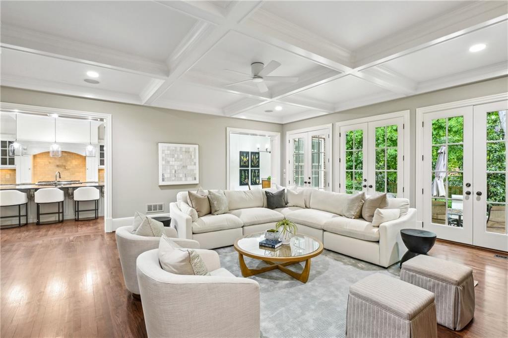 385 Laurel Chase Court, Atlanta, Georgia image 12