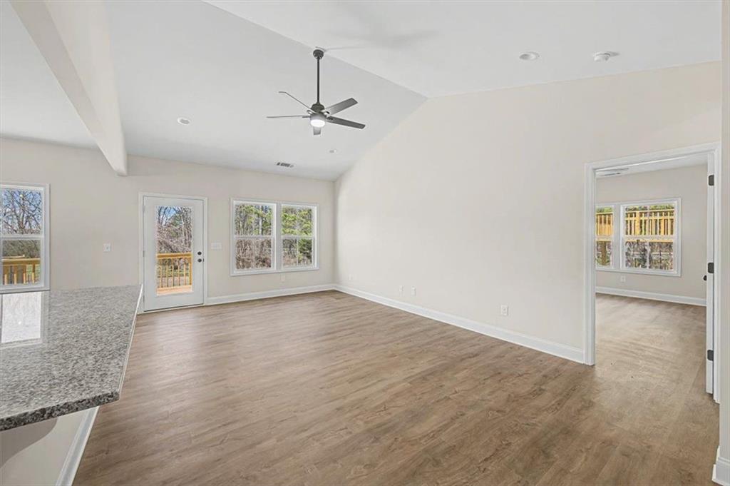 44 Dogwood Street NE