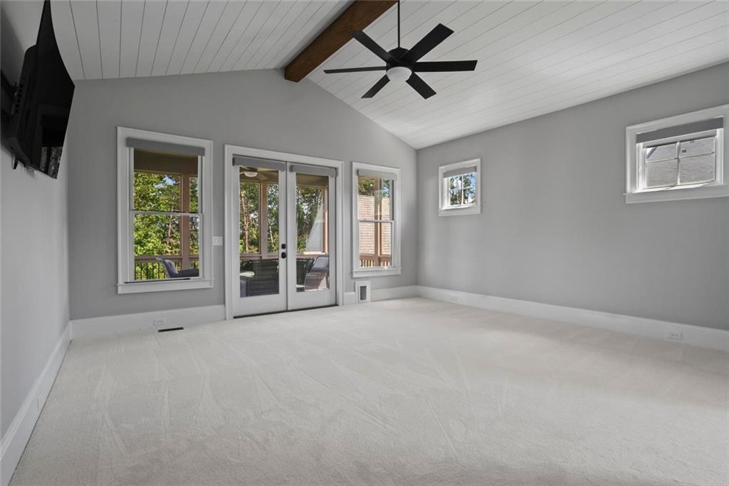 Hickory Lakeside - Residential
