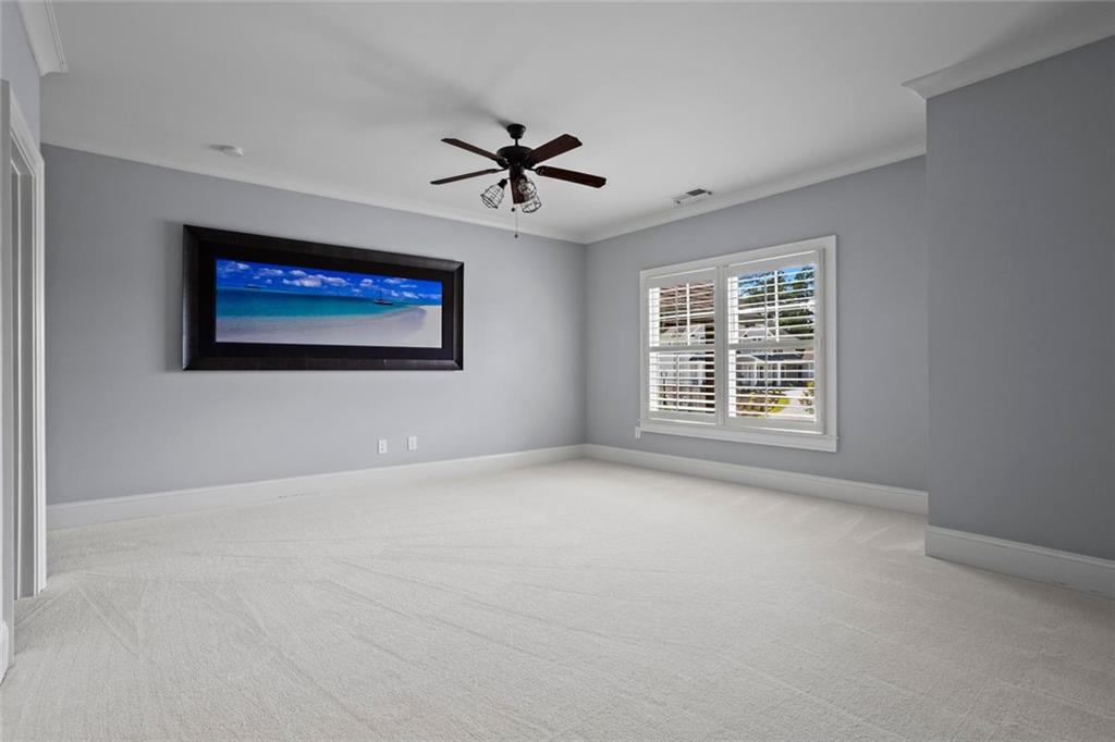 Hickory Lakeside - Residential