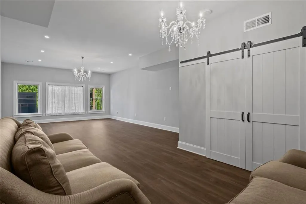 Cumming, Georgia 30041, United States, 5 Bedrooms Bedrooms, ,6 BathroomsBathrooms,Residential,Coming Soon,199791