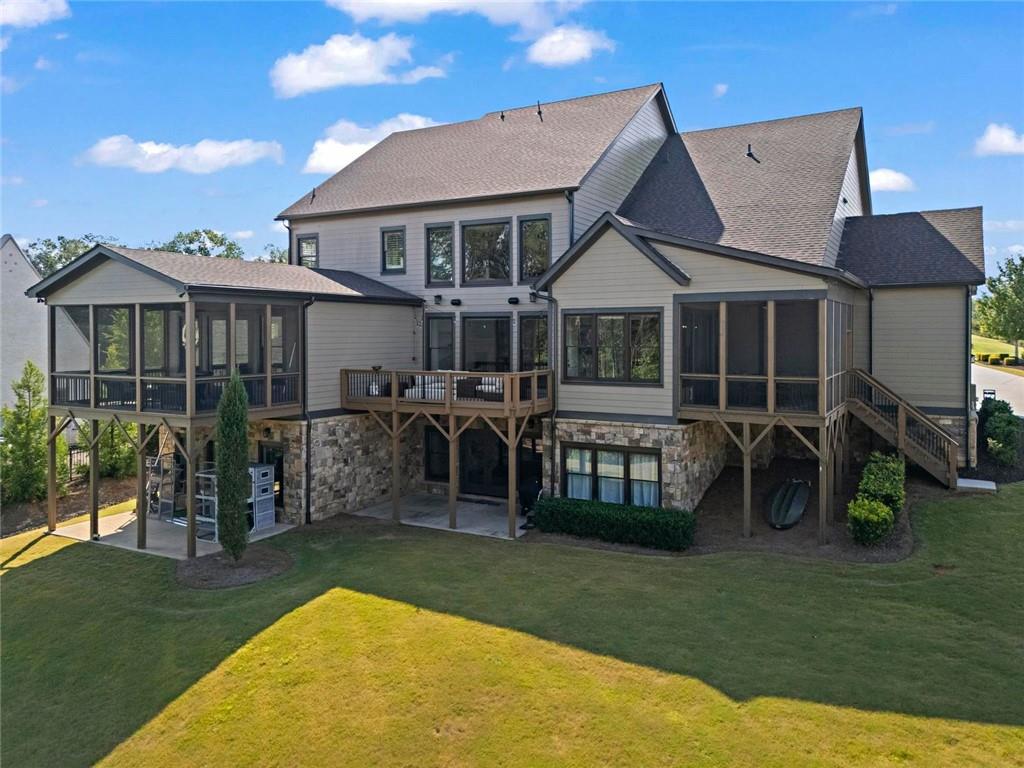 Hickory Lakeside - Residential