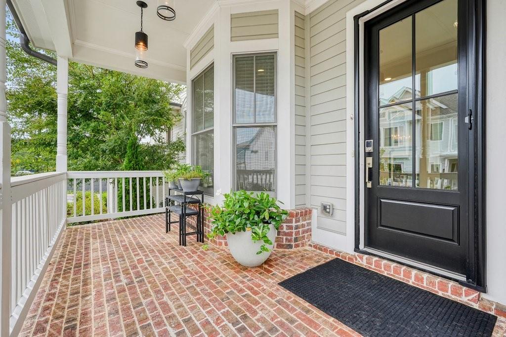 225 Anglin Walk
